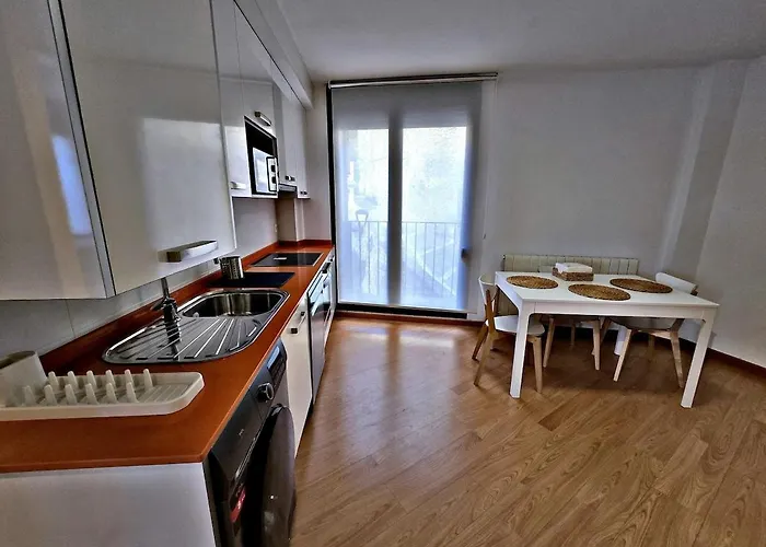 Explore From & Peaceful Flat *